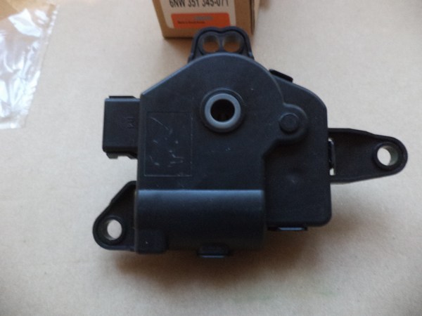 n°he303 clapet melange chauffage KIA cee&rsquo;d 2006 2018 6nw351345071 hella neuf DPA86