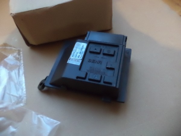 n°he306 resistance chauffage mercedes vito viano W639 9ml351332201 hella neuve DPA86