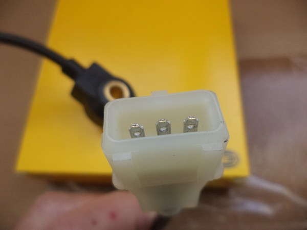 n°he320 capteur cliquetis alfa romeo 145 155 146 164 gtv 6pg009108631 hella neuf n°he320 capteur cliquetis alfa romeo 145 155 146 164 gtv 6pg009108631 hella neuf DPA86
