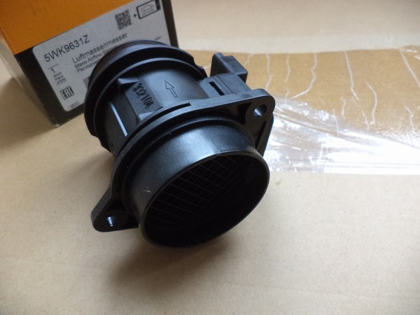 n°he331 debitmetre citroen C2 C3 C3 pluriel xsara 1.4 HDI 5wk9613Z continental neuf n°he331 debitmetre citroen C2 C3 C3 pluriel xsara 1.4 HDI 5wk9613Z continental neuf DPA86