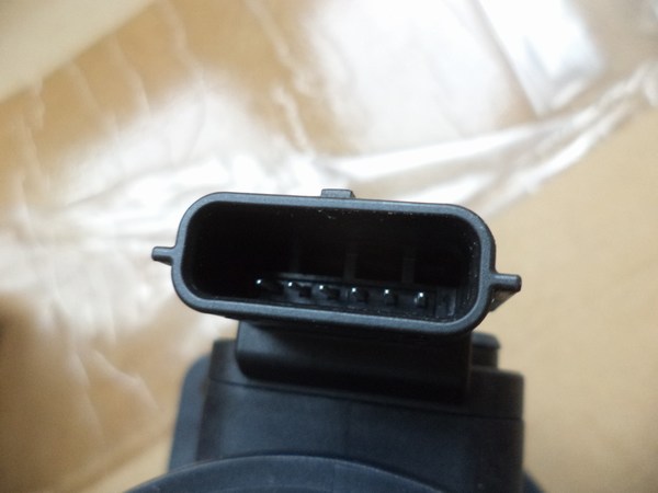 n°he335 debitmetre renault master trafic scenic megane kangoo 5wk97008z continental neuf n°he335 debitmetre renault master trafic scenic megane kangoo 5wk97008z continental neuf DPA86