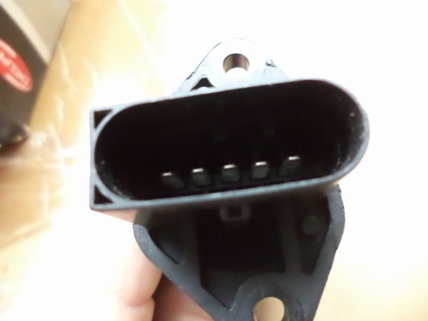n°he341 debitmetre bmw e36 e46 e85 e60 e61 e81 e90 e87 DELPHI AF1023312B1 neuf DPA86