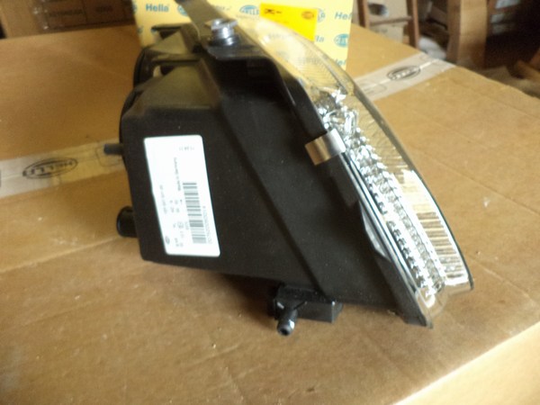 n°he351 phare gauche VW passat B5 1ef007520051 hella neuf H4 / H7 antibrouillard n°he351 phare gauche VW passat B5 1ef007520051 hella neuf H4 / H7 antibrouillard DPA86