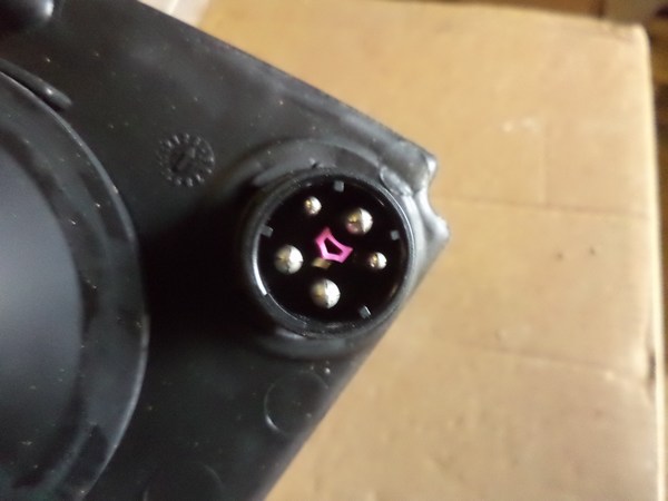 n°he351 phare gauche VW passat B5 1ef007520051 hella neuf H4 / H7 antibrouillard n°he351 phare gauche VW passat B5 1ef007520051 hella neuf H4 / H7 antibrouillard DPA86