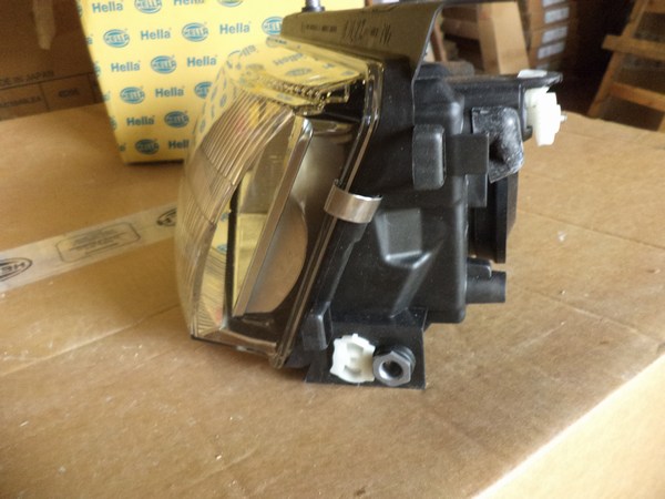 n°he351 phare gauche VW passat B5 1ef007520051 hella neuf H4 / H7 antibrouillard n°he351 phare gauche VW passat B5 1ef007520051 hella neuf H4 / H7 antibrouillard DPA86