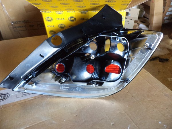 n°he359 feu gauche opel astra H blanc hella 9el160467011 neuf n°he359 feu gauche opel astra H blanc hella 9el160467011 neuf DPA86