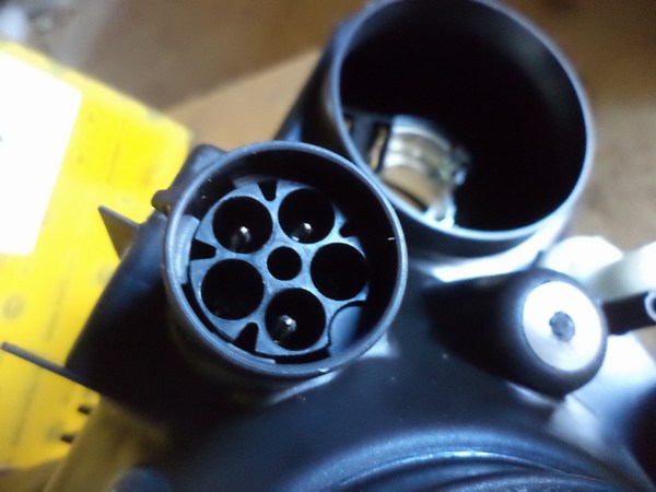 n°he360 phare droit opel omega B xenon hella 1el007950281 neuf DPA86