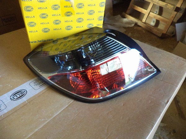 n°he363 feu gauche opel astra H 9el161421011 hella neuf DPA86