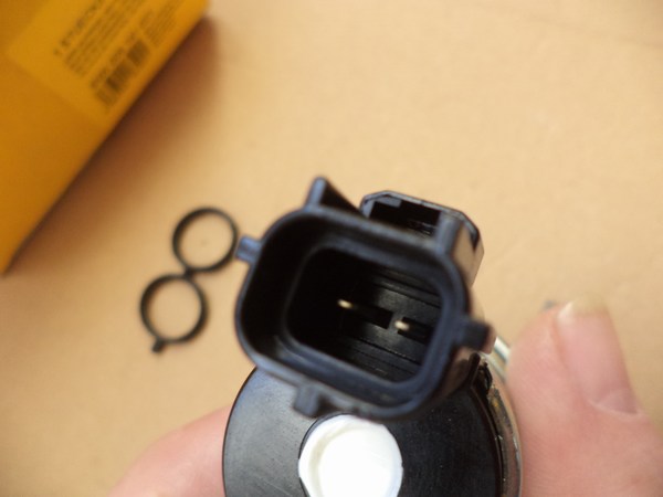 n°he402 regulateur ralenti ford escort fiesta Ka focus 6nw009141021 hella neuf DPA86