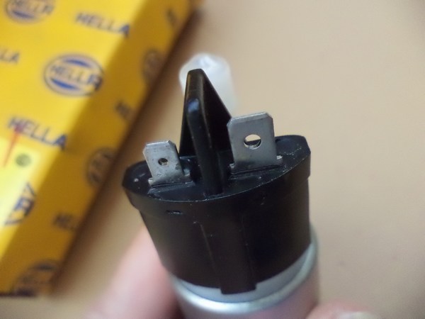 n°he409 pompe essence lancia Y 1.2 8tf358106501 hella neuve DPA86