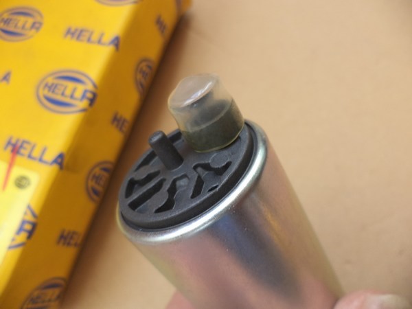 n°he409 pompe essence lancia Y 1.2 8tf358106501 hella neuve DPA86