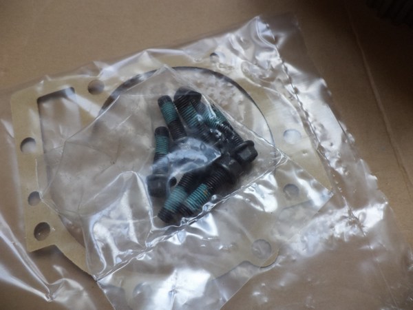 n°he417 pompe eau volvo s80 v70 s60 xc70 xc90 s40 v50 c30xc60 8mp376801074 hella neuve DPA86