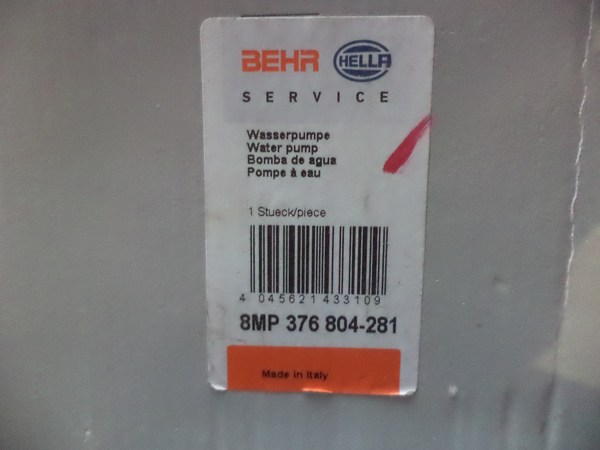 n°he424 pompe eau renault espace r18 fuego master 8mp376804281 hella neuve DPA86