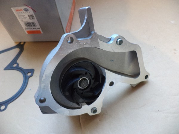 n°he428 pompe eau ford fiesta 4 / 5 focus fusion puma 8mp376800254 hella neuve DPA86
