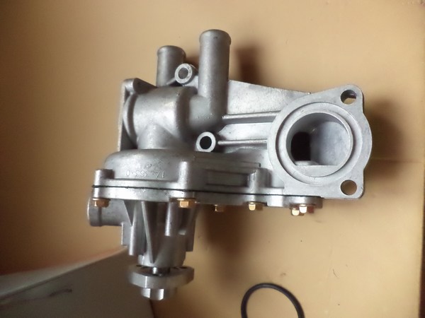 n°he441 pompe eau VW iltis scirocco corrado golf transporter t3 t4 8mp376800051 hella neuve DPA86
