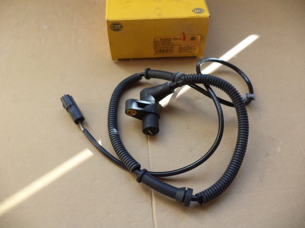 n°he684 jeu plaquettes avant kia sportage 8db355019891 hella neuve DPA86