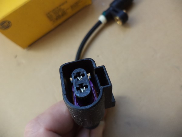 n°he469 capteur ABS arriere audi A3 TT VW golf 4 6pu009106741 hella neuf DPA86