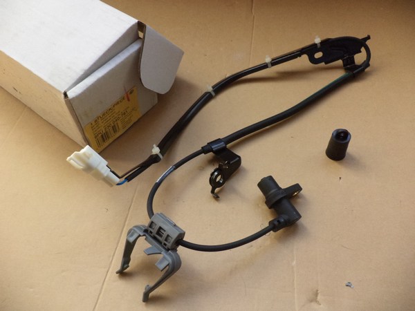 n°he470 capteur ABS avd lexus  RX toyota harrier highlander 6pu230040781 hella neuf DPA86