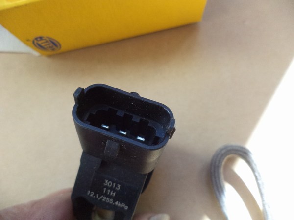 n°he479 capteur pression volvo s40 v70 c70 s80 s60 xc70 alfa 147 156 166 6pp009400451 hella neuf DPA86