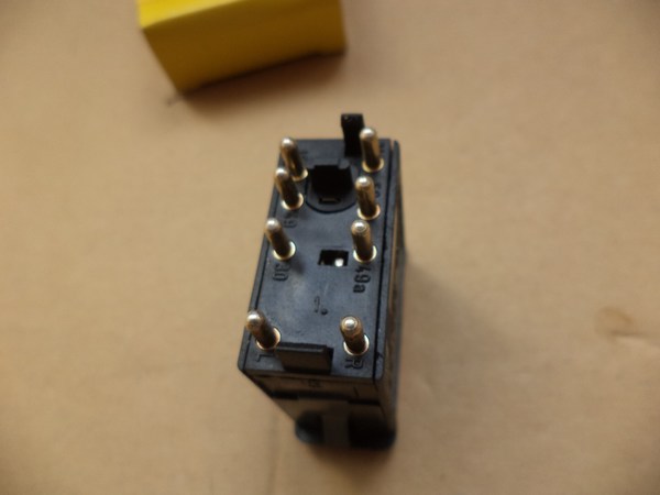 n°he495 Bouton warning mercedes W123 W126 W201 R107 6hh003631021 hella neuf DPA86