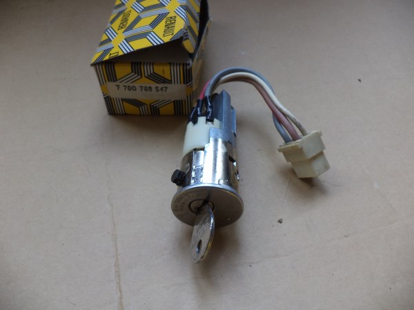 n°he503 neiman renault R4 R6 R12 7700708547 occasion DPA86
