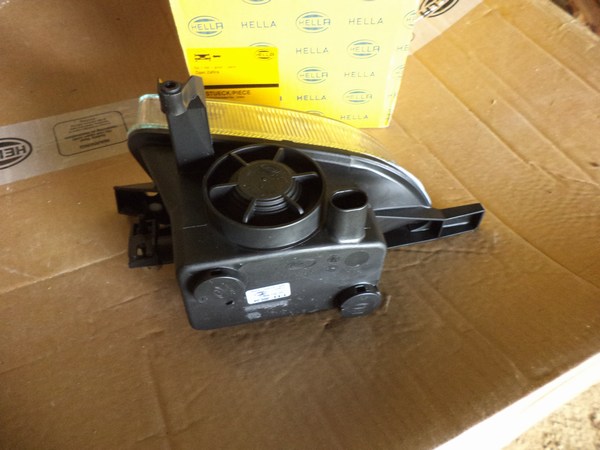 n°he508 antibrouillard gauche opel Zafira A 1na354659011 hella neuf DPA86