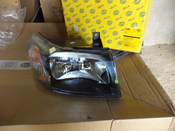 n°he517 feu gauche ford focus mk1 9el157577051 hella neuf DPA86