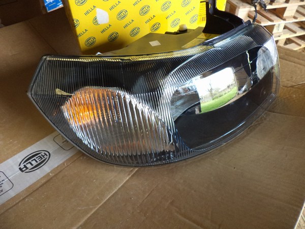 n°he518 phare droit ford transit mk5 1eg354024041 hella neuf n°he518 phare droit ford transit mk5 1eg354024041 hella neuf DPA86