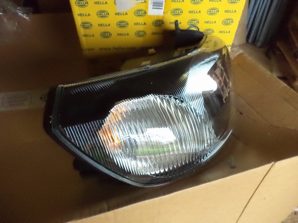 n°he520 phare droit ford transit mk5 1eg354024021 hella neuf DPA86