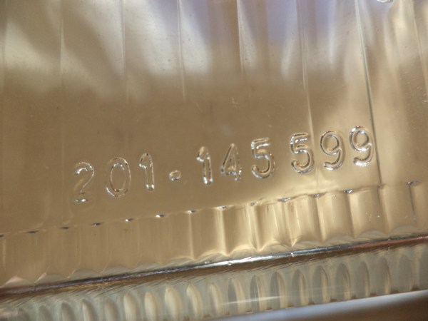 n°he540 glace phare gauche audi A6 C4 1994 a 1997 9es145599001 hella neuve n°he540 glace phare gauche audi A6 C4 1994 a 1997 9es145599001 hella neuve DPA86