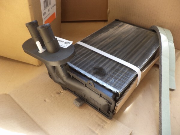 n°he541 radiateur chauffage audi a3 VW passat B3 golf 3 golf 4 corrado 8fh351311041 hella neuf DPA86