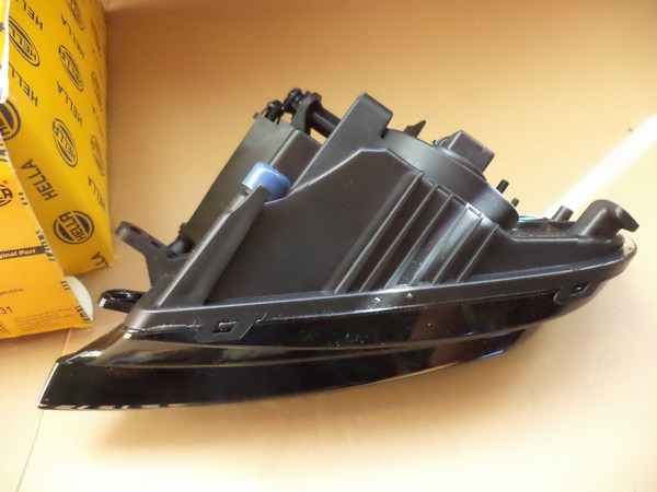 n°he545 antibrouillard gauche audi A3 1ne010832131 hella neuf DPA86