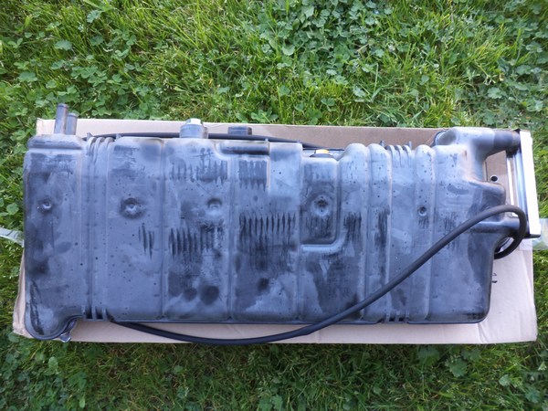 n°he547 vase expansion mercedes SK daf CF neoplan 8ma376705261 hella neuf n°he547 vase expansion mercedes SK daf CF neoplan 8ma376705261 hella neuf DPA86