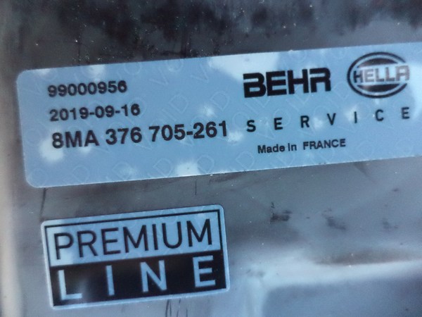 n°he547 vase expansion mercedes SK daf CF neoplan 8ma376705261 hella neuf n°he547 vase expansion mercedes SK daf CF neoplan 8ma376705261 hella neuf DPA86
