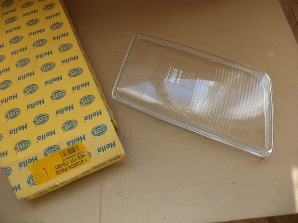 n°he558 glace phare droit audi 100 C4 hella H1 H3 9es137170031 neuve 30113717003 DPA86