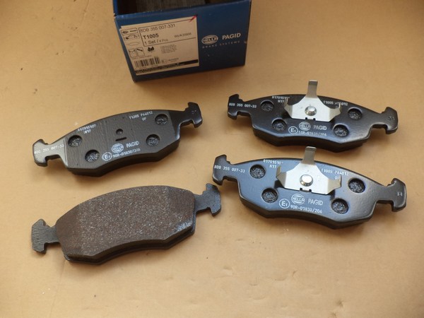 n°he550 plaquette avant ford sierra cosworth scorpio mondeo 8db355007991 hella neuve n°he550 plaquette avant ford sierra cosworth scorpio mondeo 8db355007991 hella neuve DPA86