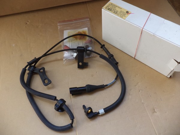 n°he575 capteur ABS avant ford taurus hella neuf 6pu230040381 DPA86