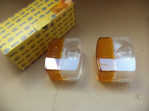 n°he583 lot cabochons feu tracteur remorque 53270 hella 9el118614021 neuf DPA86
