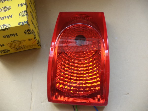 n°he589 feu stop MAN Neoplan Volvo VAN HOOL 2sb008805021 hella neuf DPA86