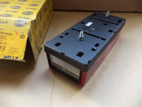 n°he596 feu arriere gauche remorque tracteur hella 010451 2vb007547171 neuf DPA86