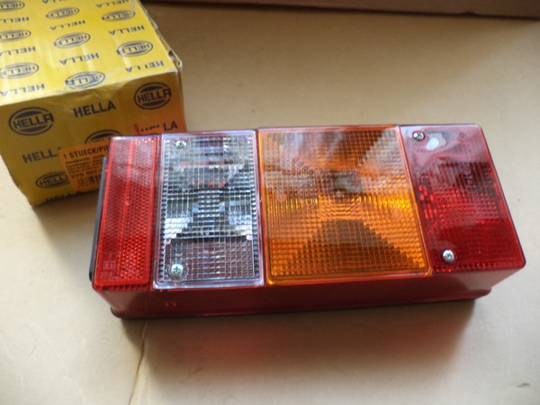 n°he600 feu arriere droit remorque tracteur hella 010451 2vb007547181 neuf 010451 DPA86