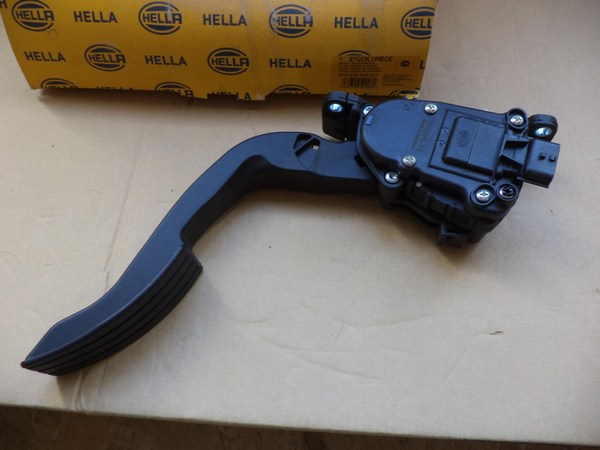 n°he603 pedale accelerateur renault twingo wind 6pv010946201 hella neuve DPA86