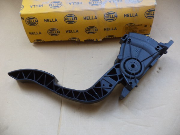 n°he603 pedale accelerateur renault twingo wind 6pv010946201 hella neuve DPA86