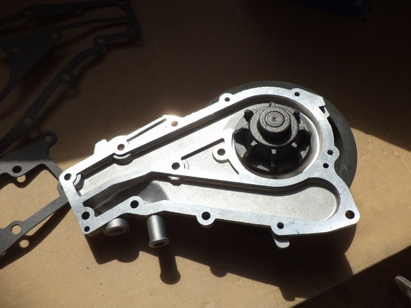 n°bg11 pompe eau renault super 5 gt turbo bugatti neuve PA7709 DPA86