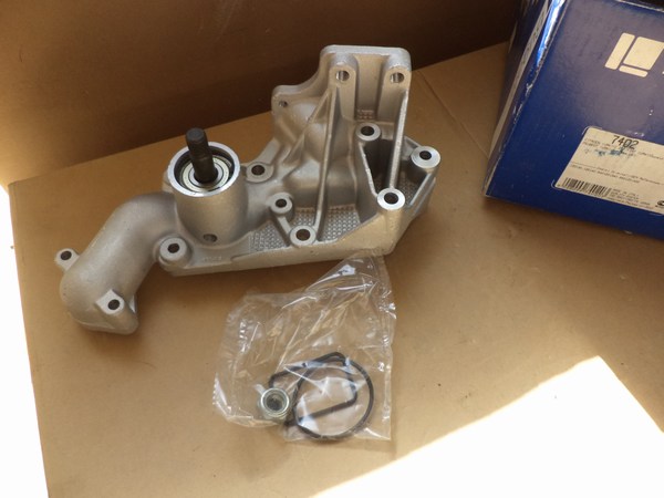 n°bg16 pompe eau PEUGEOT J9 2.3 D 2.5 D diesel bugatti neuve PA7401 DPA86