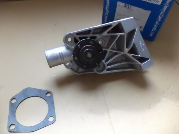 n°bg3 pompe eau VW lupo SEAT arosa PA8711 bugatti neuve n°bg3 pompe eau VW lupo SEAT arosa PA8711 bugatti neuve DPA86