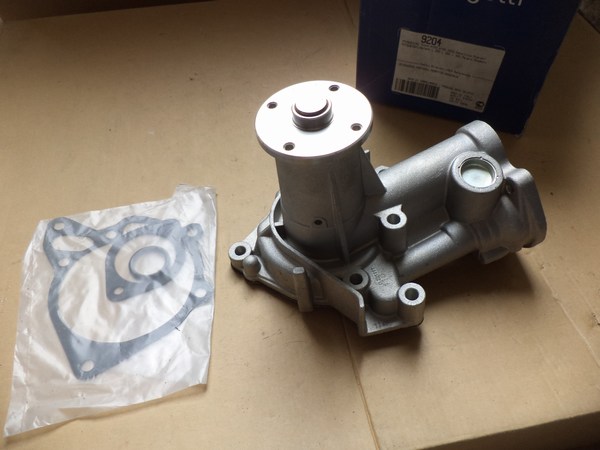 n°bg45 pompe eau mitsubishi colt lancer galant space runner bugatti neuve PA6905 DPA86