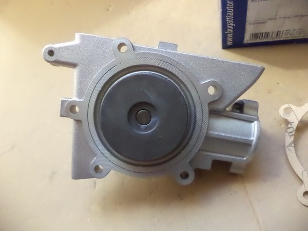 n°bg63 pompe eau SEAT ibiza ronda malaga bugatti neuve PA0363 DPA86