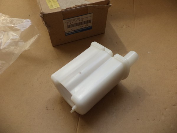 n°L167 filtre essence mazda 323 mazda 2 mazda 3 cx-3 premacy ZL0520490 neuf n°L167 filtre essence mazda 323 mazda 2 mazda 3 cx-3 premacy ZL0520490 neuf DPA86