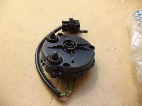n°p417 moteur retroviseur droit opel VECTRA A 90349047 1207080 neuf DPA86